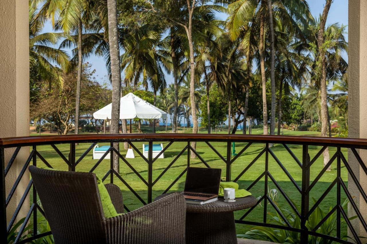 Caravela Beach Resort Varca Bagian luar foto The Oberoi, Mumbai
