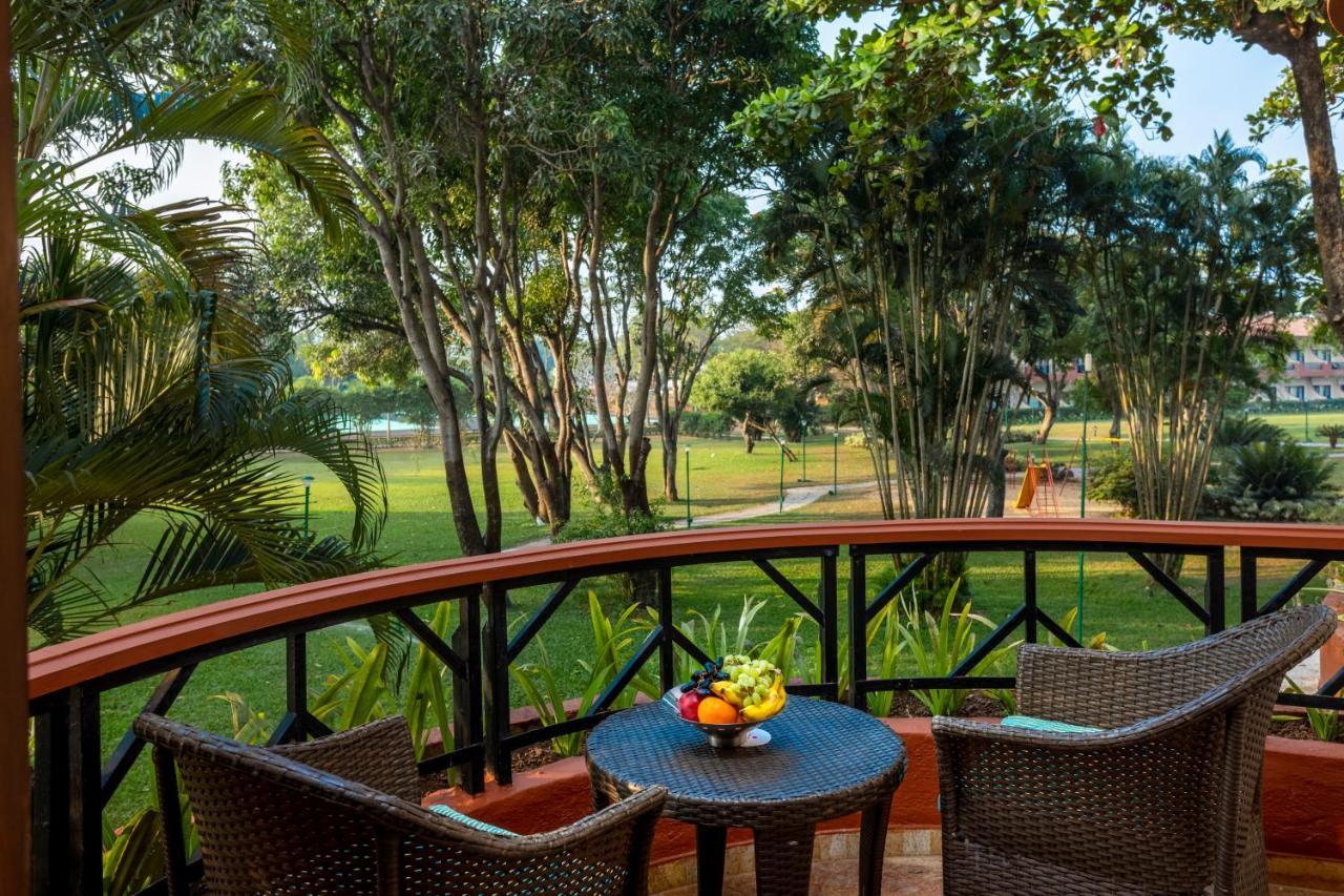 Caravela Beach Resort Varca Bagian luar foto The Royal Golf Course