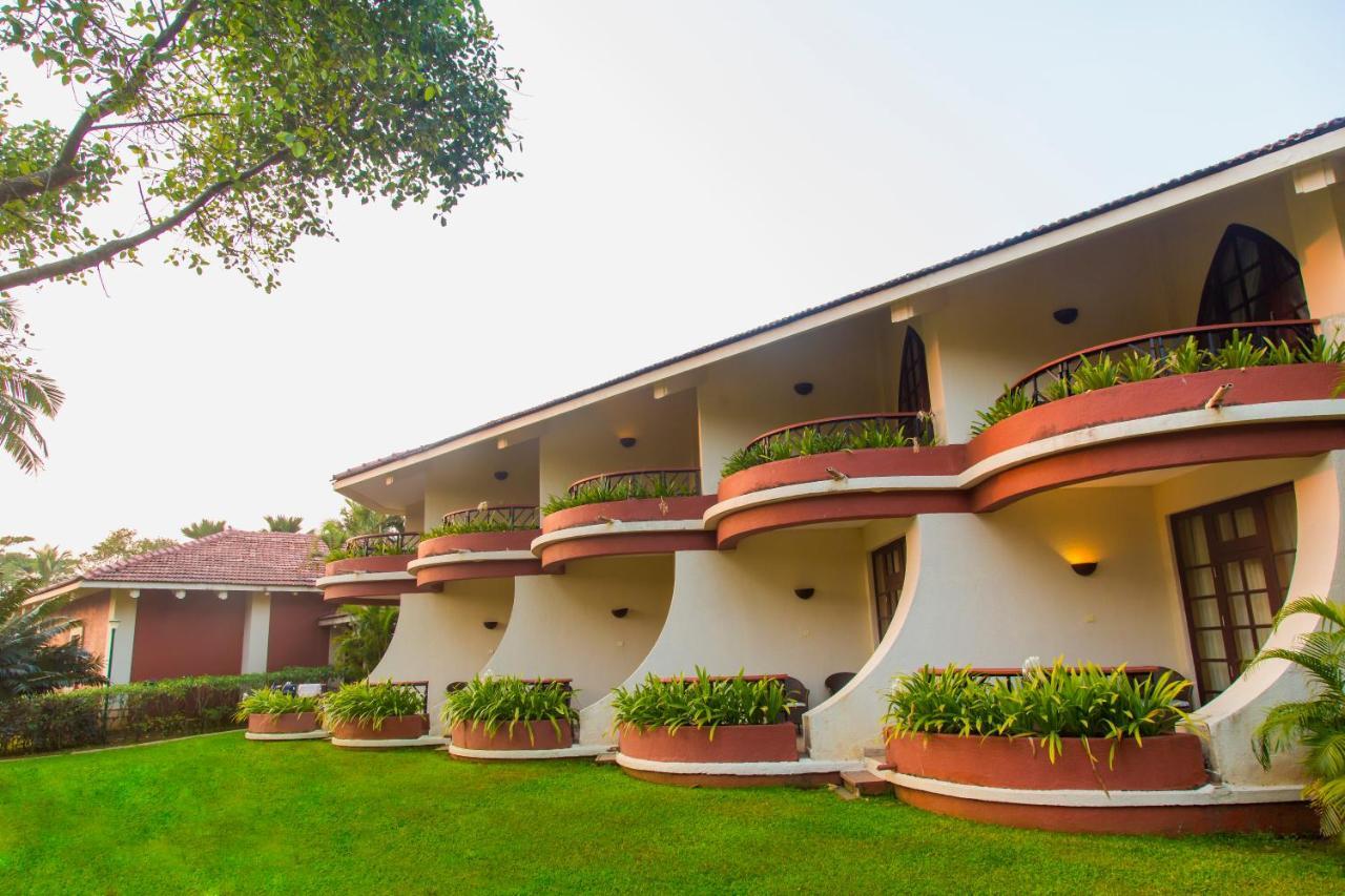 Caravela Beach Resort Varca Bagian luar foto The Leela Palace, Bangalore